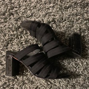 Donald J. Pliner Shoes - Donald J Pliner 2 Inch Heels Donald J. Pliner Shoes - Donald J Pliner 2 Inch Heels